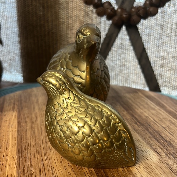 Pair of Vintage Genuine Brass Quails/Mother-Baby Brass Birds~ Mid Century Birds - Picture 3 of 13